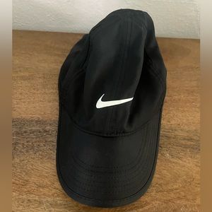 Nike womens dry fit hat